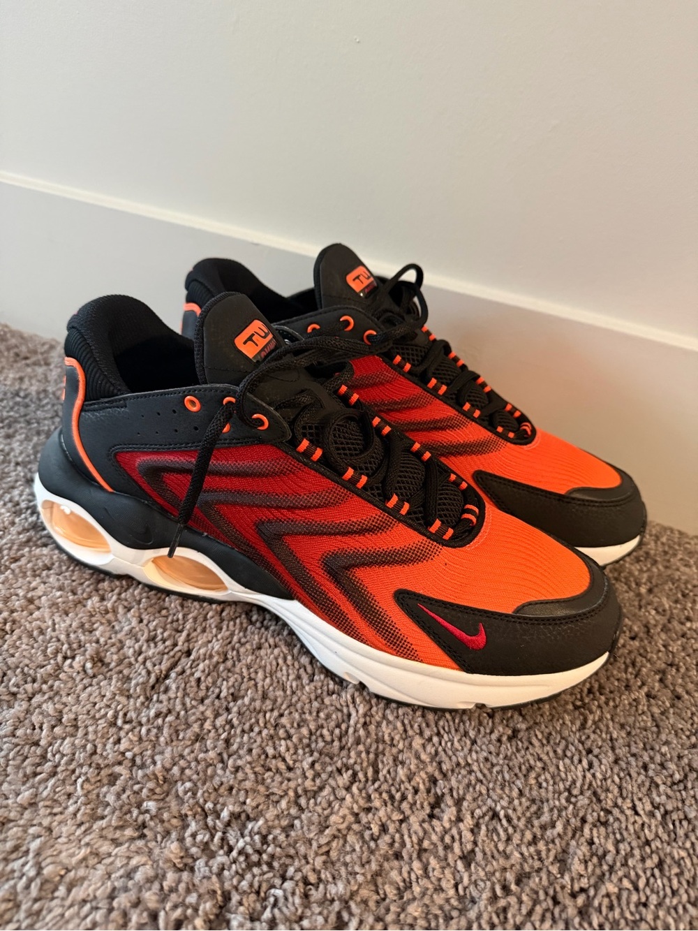 Air Max Nike Brand New Never Worn Men’s Orange and Black Runner Sneakers